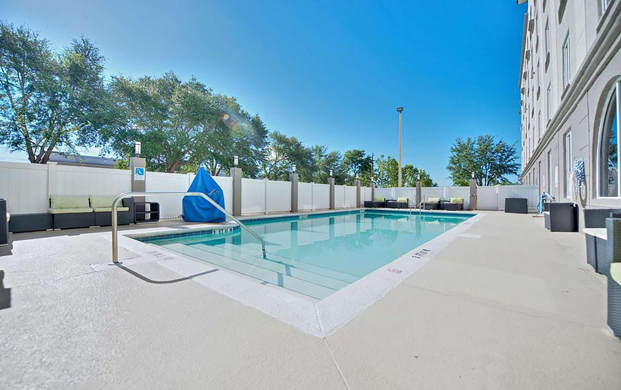 Sonesta Essential Orlando Hotel Exterior photo